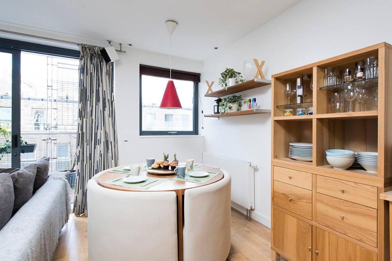 Stylish 2 Bedroom Flat With Balcony In London Luaran gambar